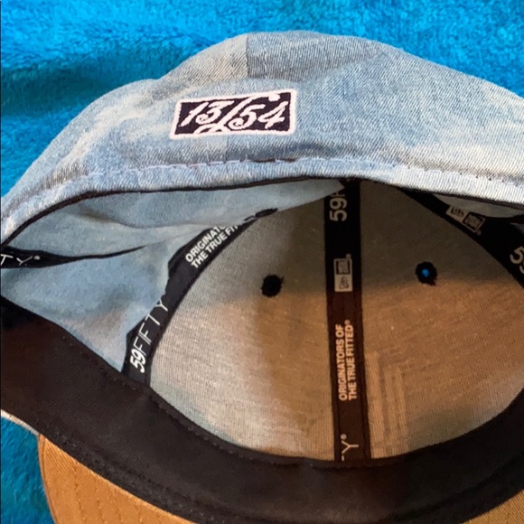 Hat - Picture 6 of 7